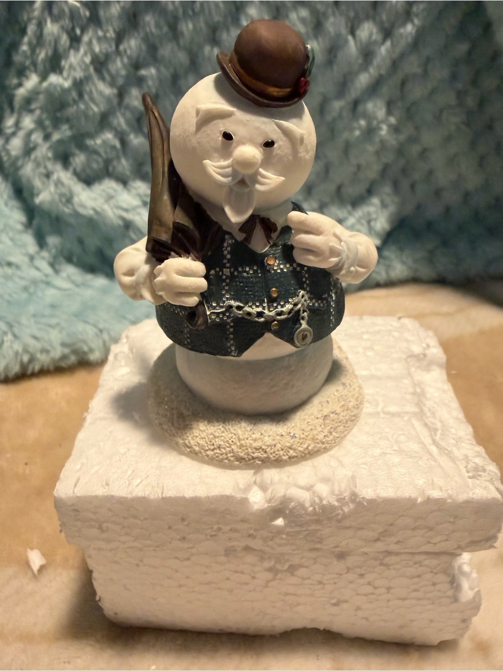 Sam the Snowman - Island of Misfit Toys
